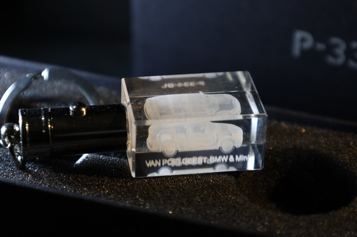 Kristal Sleutelhanger met 3D Gravure van Jouw Motor of Auto