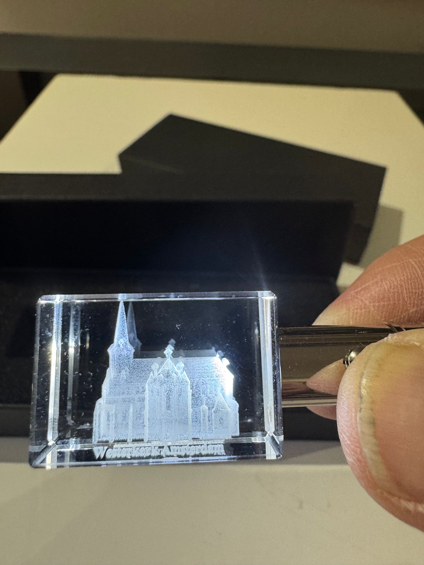 K9 Kristall-Schlüsselanhänger der Westerkerk mit integriertem LED-Licht