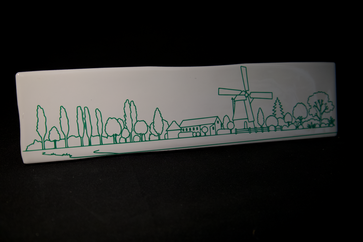 De Veenmolen op een keramische tegel